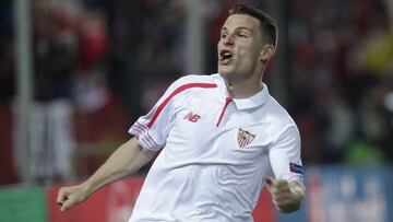 Gameiro, ante el Shakhtar.