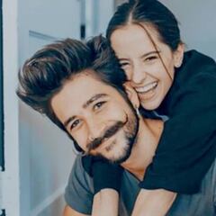 ¡EvaLuna y Camilo sorprenden al anunciar que se convertirán en papás!