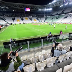 La Serie A estudia cerrar los estadios hasta 2021