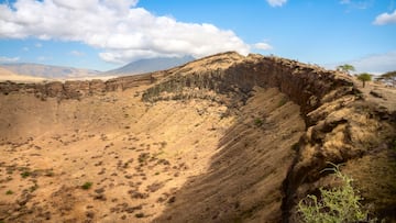 At 4,000 miles long and 30–40 miles wide, the East African Rift (EAR) system is one of the geologic wonders of the world.