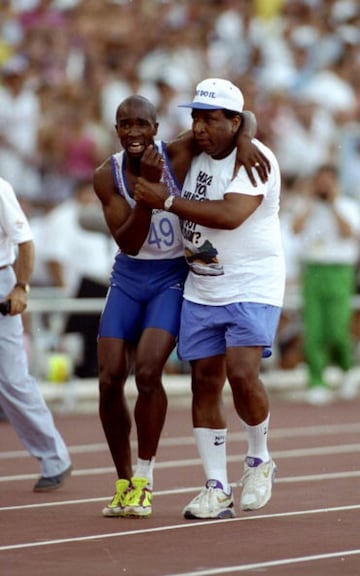 Redmond fue un corredor británico cuya carrera estuvo plagada de lesiones, incluso fue intervenido quirúrjicamente hasta en ocho ocasiones. En los Juegos Olimpicos de Barcelona sus isquiotibiales se rompieron después de 150 metros. Una camilla salió para atenderle pero el corredor la rechazó. Se levantó y comenzó a avanzar cojeando hasta la línea de meta. Su padre corrió a través de la seguridad para estar con su hijo y le ayudó a cruzar la línea de meta