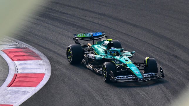 Hamilton estrella el Ferrari y Alonso se asoma delante