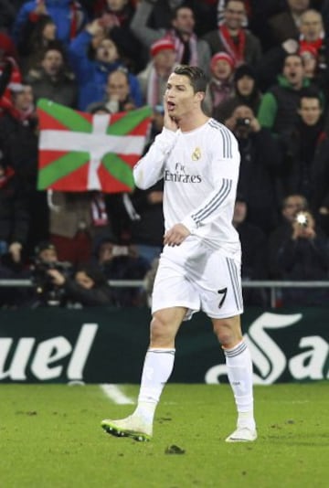 Cristiano Ronaldo vió la tarjeta roja en el Athletic de Bilbao-Real Madrid por un manotazo a Carlos Gurpegi. (02/02/14) 