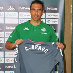 Bravo explicó la influencia de Pellegrini en su firma por Betis