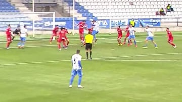 El cabezazo de Bourdal en el minuto 90 que se estrelló en la cepa del palo del Socuéllamos.