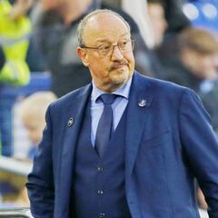 Benítez, en el ojo del huracán