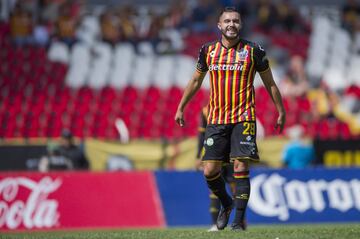 Valadez es basicamente la figura de Leones Negros y el equipo universitario no podía perderlo, por lo que llegó a un acuerdo con Cruz Azul para comprar de manera definitiva su carta.