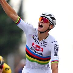 Mathieu van der Poel estrena el maillot arcoíris