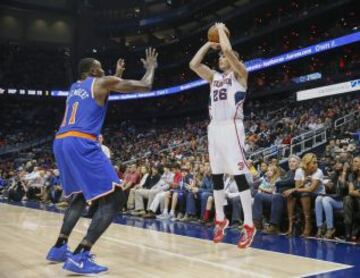 23. ATLANTA HAWKS. Ganan en casa, pierden fuera. Hasta en eso son previsibles los Hawks, que podrían llevar alguna victoria más pero que necesitan un mejor acople de la pareja Horford-Millsap. Llegará porque e un equipo bien entrnenado que finalmente jugará los playoffs del Este. ¿Y algo más? Un año más, no.