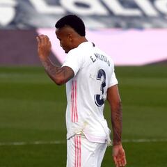 Militao no levanta cabeza