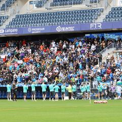 5.000 personas arropan al Málaga en la jornada de puertas abiertas