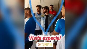 El cariñoso recibimiento que tuvo Iturra en su visita a Málaga