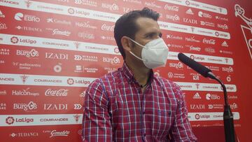 Escobar, en la previa del duelo ante el Amorebieta.