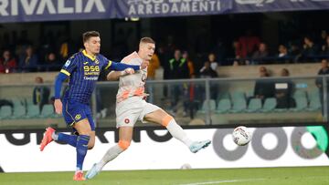 Artem Dovbyk y Marcantonio Bentegodi.