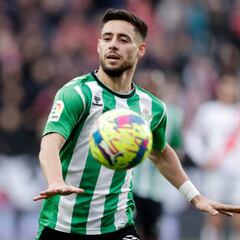 Álex Moreno, al Aston Villa de Emery por 13,5M€ más 1,5 en variables