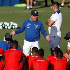 Presidente de la FEF respalda a Hernán 'Bolillo' Gómez