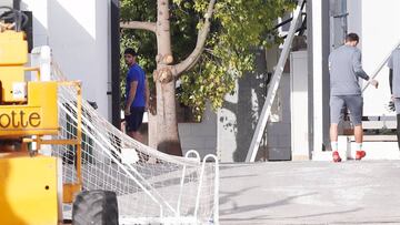 Guedes, retirándose del entrenamiento del lunes.