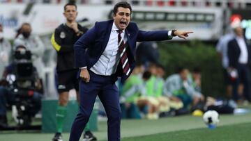 ¡Fuera Leaño! Retumbó en el Akron tras el empate sin goles entre Chivas y América