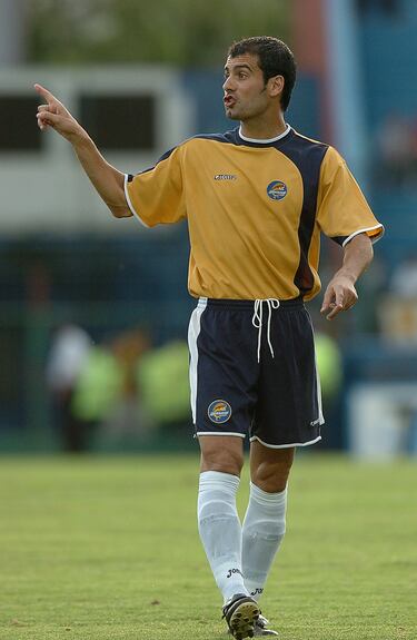 Estuvo en el Dorados de Sinaola con Juanma Lillo como entrenador. Fue su último club antes de colgar las botas y tras dos temporadas en Qatar. Jugó 10 partidos y marcó un gol.