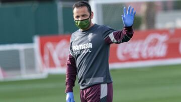 08/05/20 PRIMER ENTRENAMIENTO DEL VILLARREAL DESPUES DEL CONFINAMIENTO POR CORONAVIRUS COVID-19 JAVIER CALLEJA REVILLA ENTRENADOR