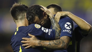 Carlos Tevez anotó un doblete y también anotaron Cardona y Buffarini. Tigre se adelantó pero luego la calidad xeneize se impuso con el paso de los minutos.