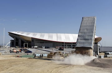 Obras de acondicionamiento del exterior del Estadio. 