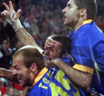 El Liverpool gan車 su 迆ltima UEFA en la temporada 2000-2001. En la antol車gica final se enfrent車 al Alav谷s, al que gan車 5-4 tras disputar la pr車rroga.
Javi Moreno le dio esperanza al Alav谷s anotando en 3 minutos el 3-2 y el 3-3.