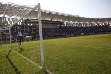 Estadio Regional Calvo y Bascu&ntilde;&aacute;n | Antofagasta: El recinto existe de 1964 y cuenta la historia que se qued&oacute; a las puertas de ser sede del Mundial de 1962. En el marco del programa Chilestadios, el 2013 fue remodelado, quedando con una capacidad para 21.178 espectadores.