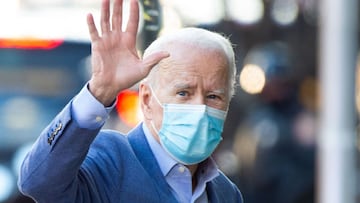 US President-elect Joe Biden arrives at the Queen in Wilmington, Delaware on January 10, 2021. (Photo by ROBERTO SCHMIDT / AFP)