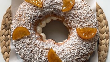 Este es el roscón de Reyes de un pastelero de alta cocina en el centro de Madrid que provoca largas colas
