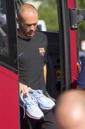 Andrés Iniesta's future is also uncertain. His contract expires in 2018 but his plan is to stay at the club.