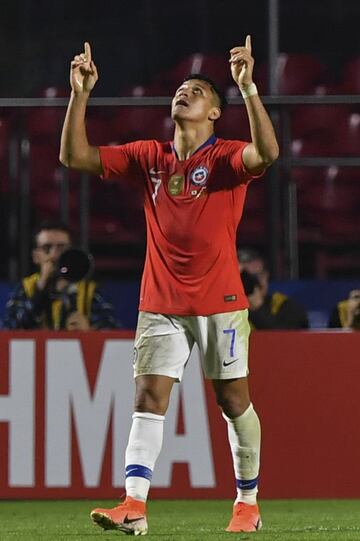 Las postales de la goleada del debut de Chile en Copa América