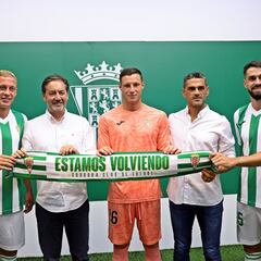 El Córdoba prefiere el “caladero” nacional