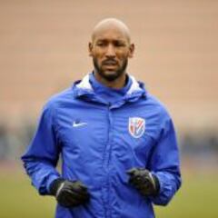 Anelka y Drogba piensan en dejar China y volver a Europa