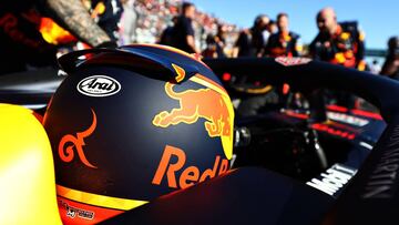 SUZUKA, JAPAN - OCTOBER 13: Alexander Albon of Thailand and Red Bull Racing prepares to drive on the grid before the F1 Grand Prix of Japan at Suzuka Circuit on October 13, 2019 in Suzuka, Japan. (Photo by Mark Thompson/Getty Images)