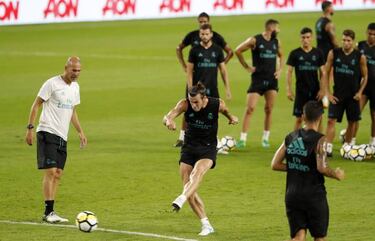 Zidane: "I'm happy with my squad; I don't want any changes"