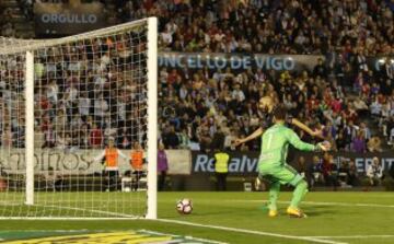 1-3. Benzema marcó el tercer tanto.