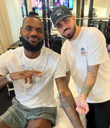 LeBron James junto a Ganga.