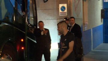 El cómico despiste de Jordi Alba: ¡Directo al bus del Alavés!