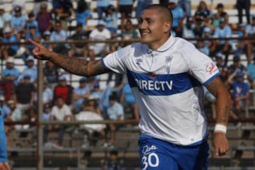 Con 13 tantos fue el goleador del Apertura. Cuatro de ellos se los marcó a Iquique, en el partido que sería clave para el bicampeonato de Universidad Católica.