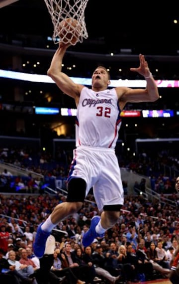 Blake Griffin, a punto de machacar.