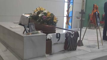 Los veteranos del Valencia dan su último adiós a Waldo