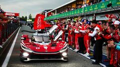 Toyota sale de su escondite