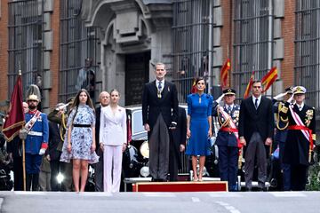 Los Reyes de España, Felipe VI y Letizia, la princesa Leonor y la infanta Sofía durante el acto de jura de la Constitución ante las Cortes Generales, en el Congreso de los Diputados.