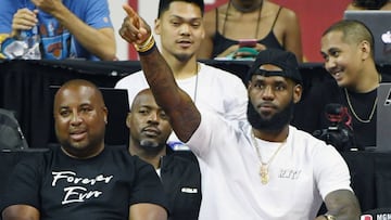 LeBron James, durante la Summer League de Las Vegas.