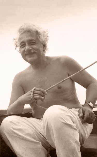 Albert Einstein en el lago Saranac, una villa ubicada en los condados de Essex y Franklin en el estado estadounidense de Nueva York.