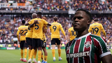 Las estrellas del Wolverhampton con las que se encontrará Arias