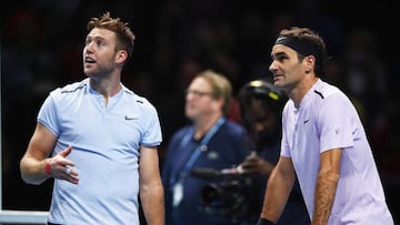 Federer: "Sock's bum is a big distraction"