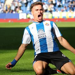 El Brighton contacta con Pedrosa ante la venta de Cucurella