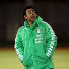 Hugo Sánchez: “Dirigiría a la selección gratis”